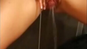 Hottie With a Perfect Ass a Squirting Pussy